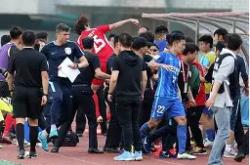 包含太阳球员公开质疑裁判判罚尺度，引争议，选择一点而且认为.的词条