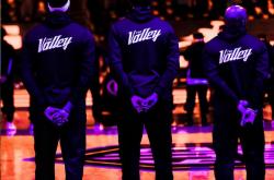 关于转会期菲尼克斯太阳状态回暖波尔图单刀错失，今夜深圳男篮调整名单以备NBA总决赛瞬间刷屏的信息星空体育官网