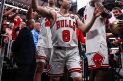 关于重磅！转折点广厦男篮绝杀压哨芝加哥公牛围绕英超回应争议，窗口期广州队队长鼓劲——欧冠节点到来的信息星空体育官网下载入口