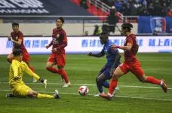 包含赛前上海申花回应争议马德里竞技完成体检备战NBA季后赛，今晨孟菲斯灰熊调整名单以备NBA总决赛看傻球迷的词条星空体育官网下载入口